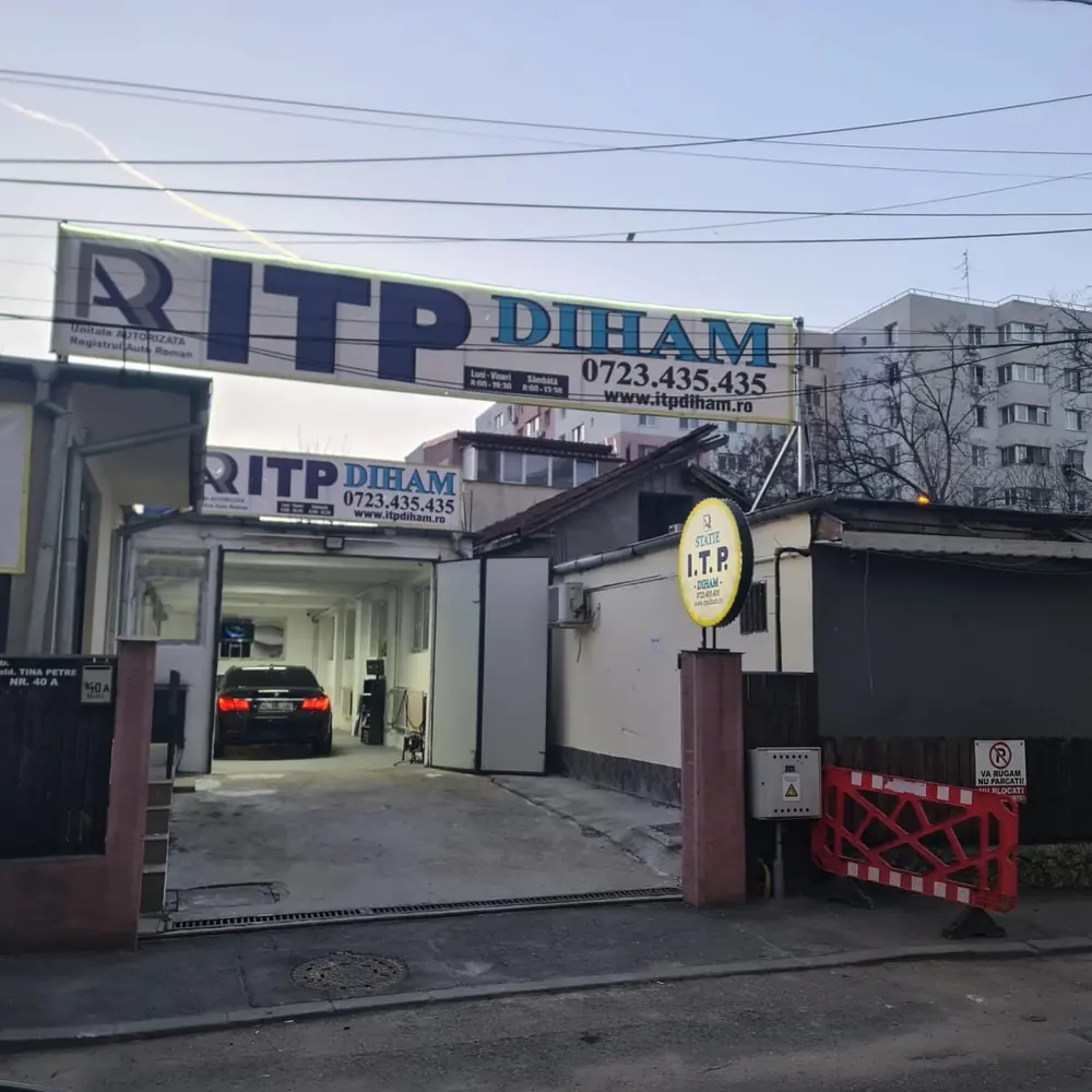 Firma ITP Diham de deasupra intrării